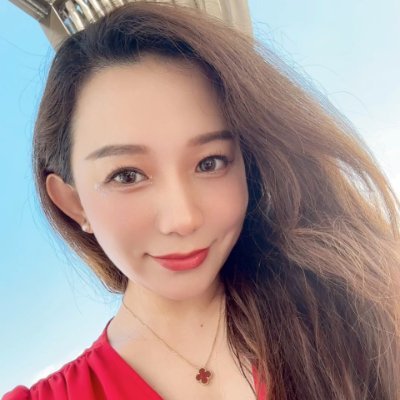 ✨Life isn’t perfect, but your outfit can be.👗👒
✨Happiness is a choice.🧵✂