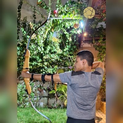 AHenriqueBL's profile picture. Advogado; 
Auxiliar de controller jurídico; 
Estagiário de Pós-graduação na AGU; 
Leitor, gamer e outras coisas mais.