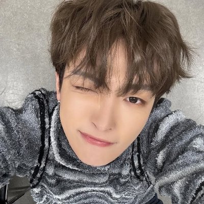 ㅤᶻ 𝘇 𐰁 who really cares