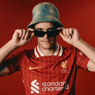 Avsnotvictor's profile picture. let's be mutuals