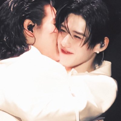 mew_mm23's profile picture. 