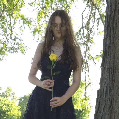 Keeping it simple
(Profile pic taken by @RaccinRaccoon)