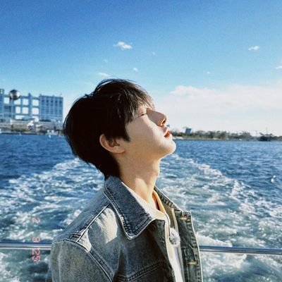 nfynwnsh's profile picture. hey tayo 🚌, pecinta hijau 💚 and biru 💙