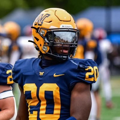 5’9 190Ibs Athlete @ Wilkes university 40yard -4.4 school C/O 2024 RB/SS mobile-9089548635