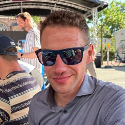 Tweets over actua, HR, tech, sport🏃🏼♂️⚽️🚴🏻,… ☕️🍺 Woordgrapjes. 😬