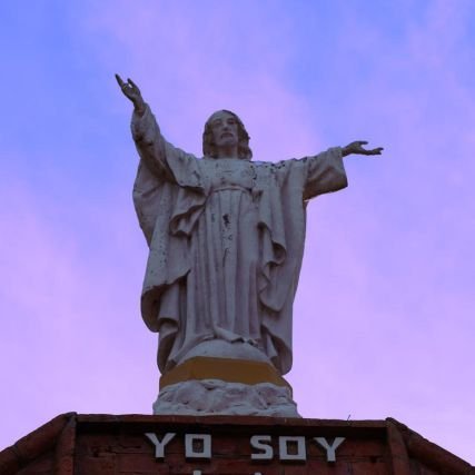 Ni hippie ni alterna ni mujer ni hombre, solo soy un escritor fracasado