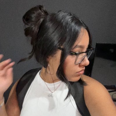 00lm29___'s profile picture. Love each other equally ~🤍🧘🏽‍♀️ //🇵🇷🇰🇷 🇺🇸25✨ 𝘝𝘪𝘳𝘨𝘰~♍️