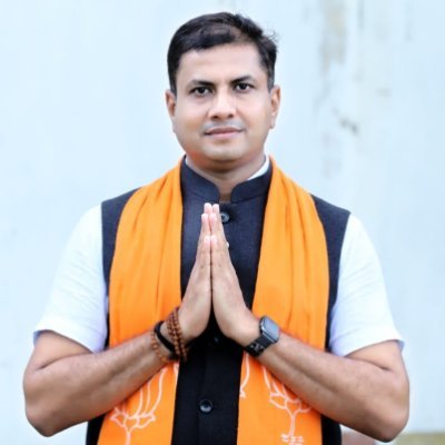 VP - Mahesana District, BJP. Prabhari - Visnagar Taluka, BJP. Formar President - Unjha Chamber of Commerce. Karobari Sadashya - Guj. Pradesh BJP Kisan Morcha.