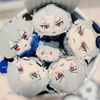 ヒプノシスマイク箱推し。全てのディビジョンにBIG LOVE💞
最推し→MTC、左馬刻
推し→盧笙、獄、一郎、理鶯
🔥配信なら常に最前席🔥