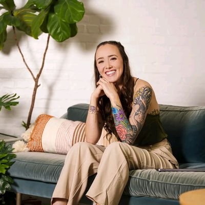 affiliatePajam's profile picture. 💻Strategies for Consistent Online Income
✨Built a $1.5M Brand in 15 mos from scratch
🙏4k students taught
🔥FREE masterclass
 Learn more