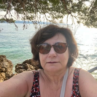 Reader in Law Emerita French Lawyer Mother and grandma. My tweets are my own.
