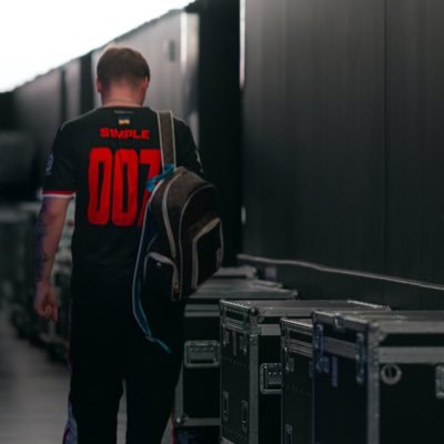 GaaaaaapZ's profile picture. Ginger Forza SGD 🖤💛 Float Stall https://t.co/RYhW1YGdkS