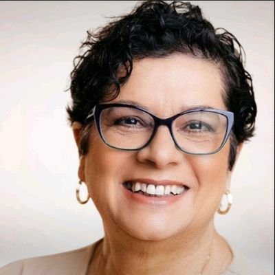 Woppaburra Gaumi Enkil & Deputy Vice-Chancellor (Indigenous Australians) @QUT. Views are my own. A retweet ≠ an endorsement.
