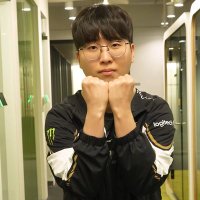 무시랭이 (@radishmalrang) 's Twitter Profile