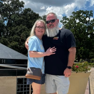 DaniWoods1976's profile picture. Jesus Lover, Devoted Wife, +Mom