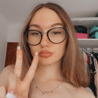 Asian sexy thick bitch ready to satisfy your sexual craving anal fuck sweet Hardcore Blow job🍆🍑
