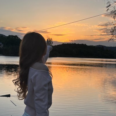 🕊️ Finding joy in the little things, and occasionally telling the world about them
#LifeLover #SimpleJoys #LittleThings
