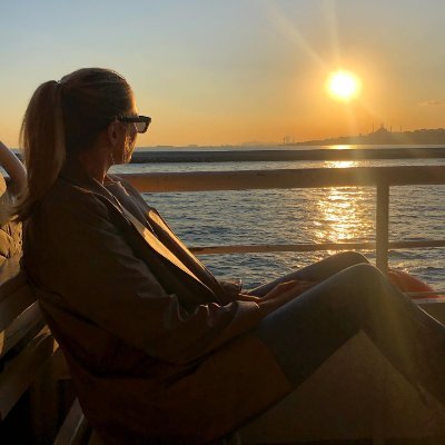 usAlyssaMendez's profile picture. Love America and proud of Make America Great Again!