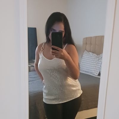 corandkrystal's profile picture. 💜💜💜