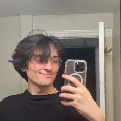KyleLukaszek's profile picture. cs grad student researching colour and light
