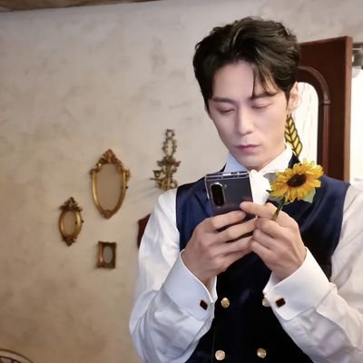 𝙛𝙖𝙣 𝙖𝙘𝙘𝙤𝙪𝙣𝙩 | 모르는게 많은 연뮤덕▶️ 실수하면 꼭꼭 알려주세요!! 감사합니다💓 | 🔥ㅈㅁㅈ🔥ㄱㄱㅅ🔥 | 덕톡🎉 | 후기 끄적끄적(스포有) | 급한 일있으면 옾카주세요 | 📷 @Mellifluous_p | 헤더 @ dazzlingmemory_