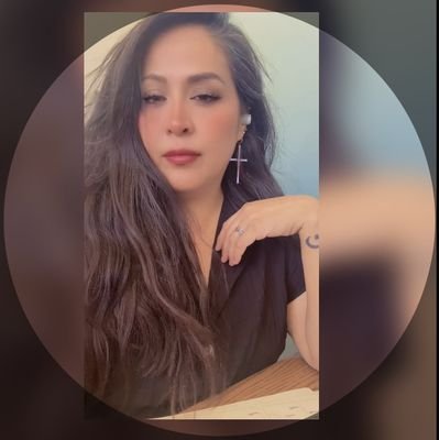 IvoneMuoz's profile picture. Que todo lo bueno te siga, te encuentre y se quede contigo ✌✌😄😚😘😉