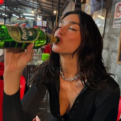 augustiinnnn's profile picture. ᴊᴜɴɢᴋᴏᴏᴋ ᴛᴀᴇʜʏᴜɴɢ ♥︎ @bts_twt ♡ ︎ @taylorswift13 ♥︎ ᴘᴇᴅʀɪ ᴄᴜʙᴀʀꜱɪ́ ʏɪʟᴅɪᴢ ꜱᴢᴏʙᴏꜱᴢʟᴀɪ ʏᴀᴍᴀʟ @FCBarcelona 💙❤️ @LFC ♥️