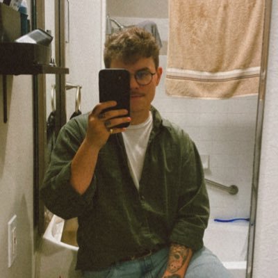 kaitylerhoward's profile picture. Just trying my best. Bruins.