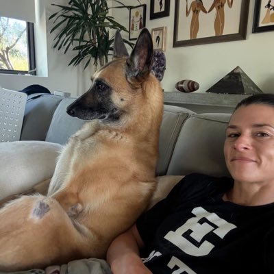 AssmaAsu15800's profile picture. 