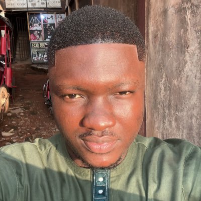 JoshLiver210334's profile picture. Joshua ilebe / Pharmacist/ Liverpool fan