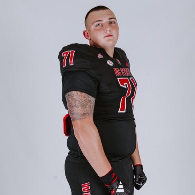 C/O ‘26 | ⭐️⭐️⭐️ OT | 6’7 315 | 1st Team All-Metro, 1st Team All State, 1st Team All Prep League | @Packfootball Commit 🐺