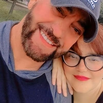 🇵🇹🇻🇪🇷🇺🇲🇽
budista 🕉
periodista de investigación
amante de los animales 🐕🐅🐄
rockera 🎼🎤🎸
compañera de vida de @tovias_lucifer