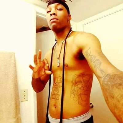 QuintonWhi47444's profile picture. single and single