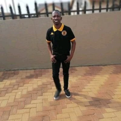 I'm thabo raditla from Meadowlands in soweto and I'm supporter amakhosi ✌️❤️✌️❤️✌️