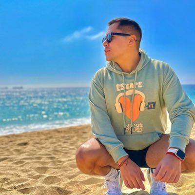 Adulto, pero no ejerzo 🙂↔️ • sureño en viña 🍃
