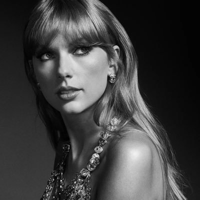 A page compiling Taylor Swift’s records and achievements throughout her 19 year career🫶