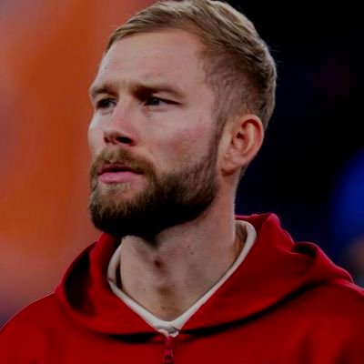 ¯\_(ツ)_/¯ | @FCBayern