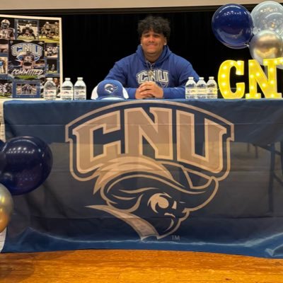 Run-stopper @CNU Football |✝️| (540) 623-6772 | jcerv2007@gmail.com| NCAA: 2309108774