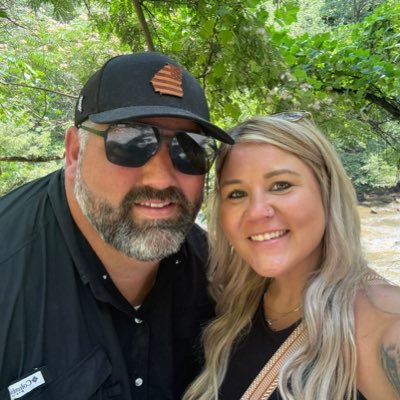 Christ follower ✝️ football wife of @CoachAMiller 🏈 girl mom🎀 hairstylist ✂️💈