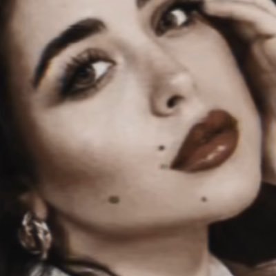 - لا يهمني ما قيل بي بل ما أنا عليه.