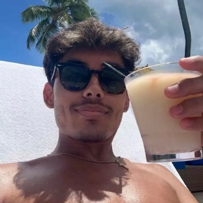 reycarrorg's profile picture. Destiny arrives all the same ✝️🇺🇸