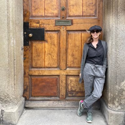 Writer, Poet, Spoken-word Artist | Keyboardist @ 80s alt-rock + synth-pop 🌱