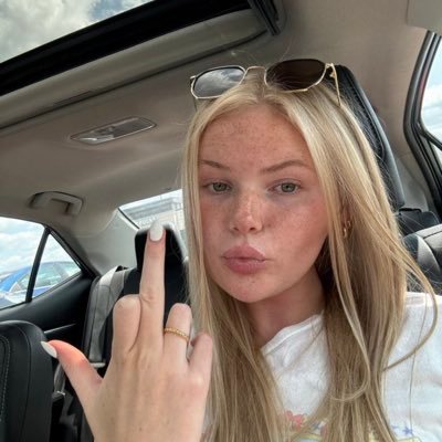 all44bigail's profile picture. living pretty