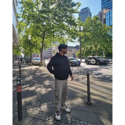 mustafahere_'s profile picture. Soloprenuer.
