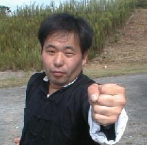 日本で一番アホなSEであり、
一番弱い武術家。売れない小説家、一応日本人です。
バカ田大学軍事学部主任教授・学部長
Twitterではあまり真面目な話はしてません。真面目な話はFacebookでしています。書籍販売は固定ツイを参照ください。私の活動を応援してくださる方は書籍のお買い上げお願いします。