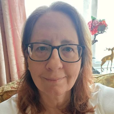 VeronicaNoz3's profile picture. 