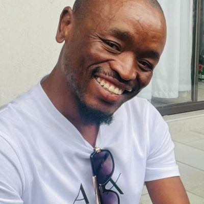 uDweba786's profile picture. 📿🕋🕌☪️To Allah we belong and to him we shall return. 

❤spread the love pray for humanity 

🙏Strive to be happy, it is still a beautiful world after all ❤