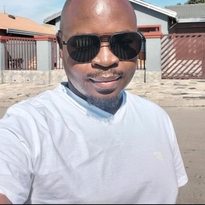 phosa95's profile picture. My faith is stronger than my fear🎱
