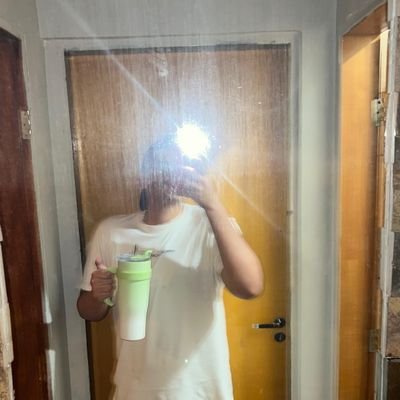 SiqueiraxisL's profile picture. 🌍 017