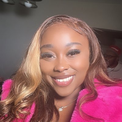 REALTOR , CEO , GIRL MOM 💕 proud member of the #BeyHive 🐝Welcome to my public diary 💭